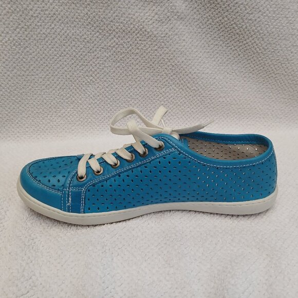 Perforated Leather running shoes . New and Unworn. - Picture 3 of 6